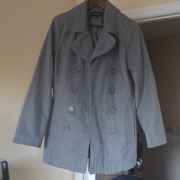 Coat - Picture 3 of 4